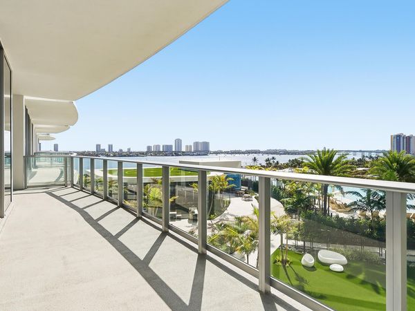 220 Lake Shore Drive, Unit 815, Lake Park, FL 33403