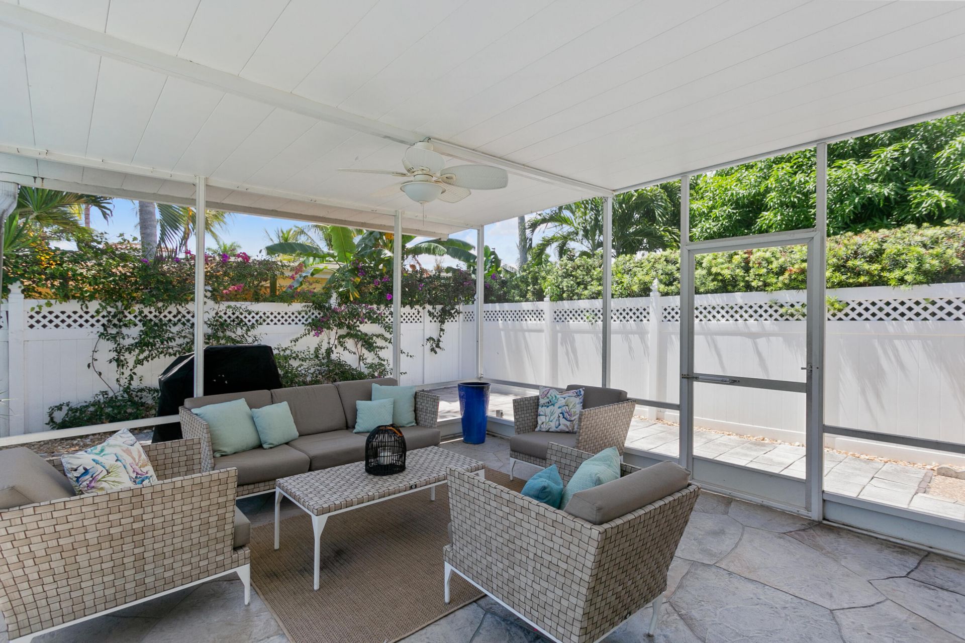 908 SE 10th Street, Deerfield Beach, FL 33441 Photo