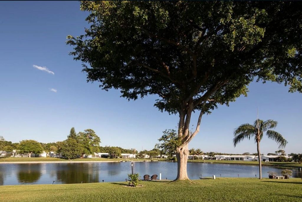 1915 SW 17th Street Sw, Boynton Beach, FL 33426 Photo