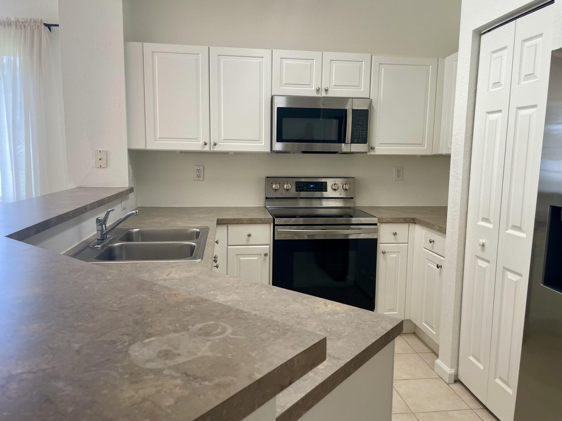 4988 SE Mariner Garden Circle, Stuart, FL 34997 Photo