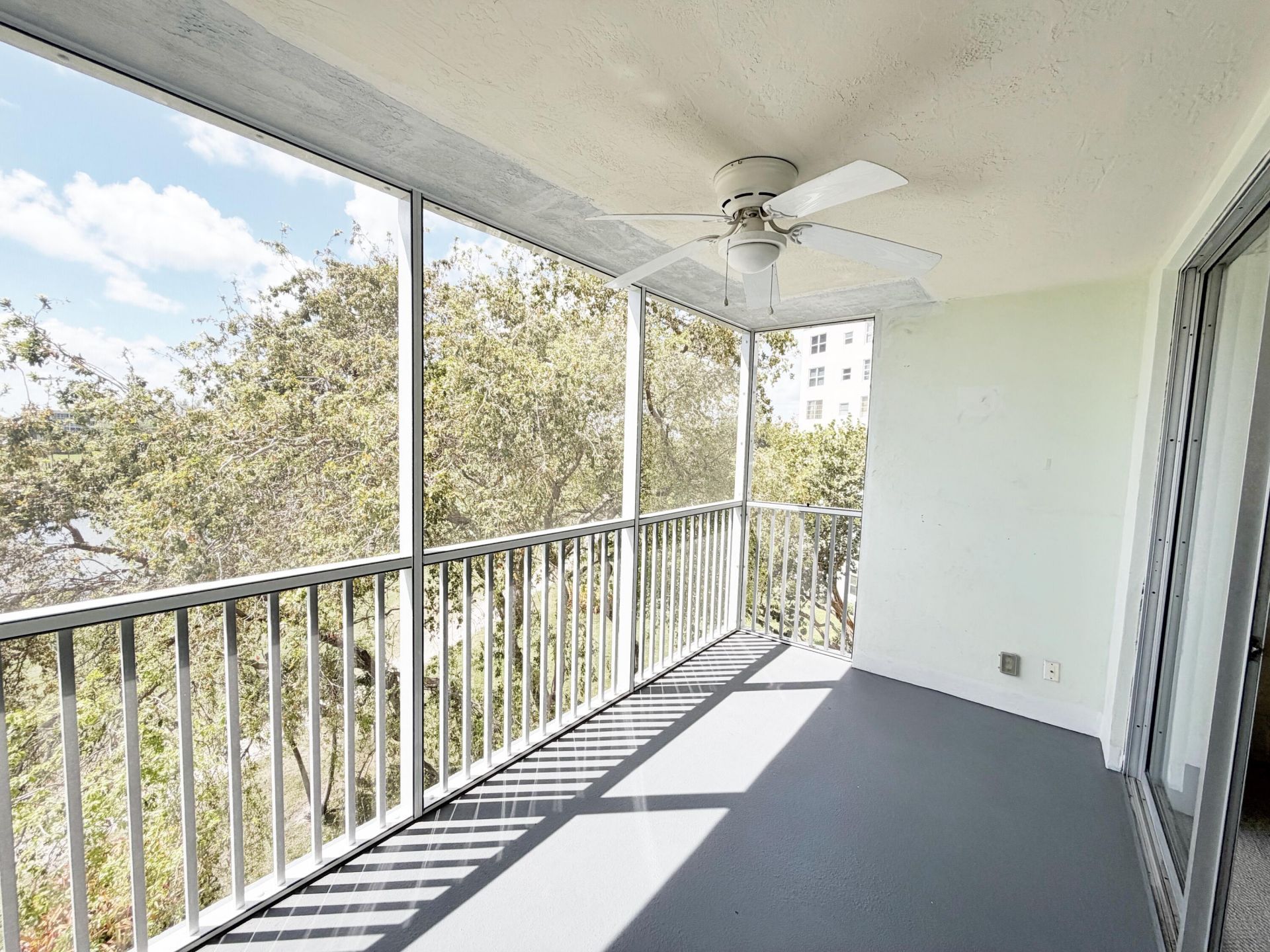 2681 S Course Drive, Unit 511, Pompano Beach, FL 33069 Photo