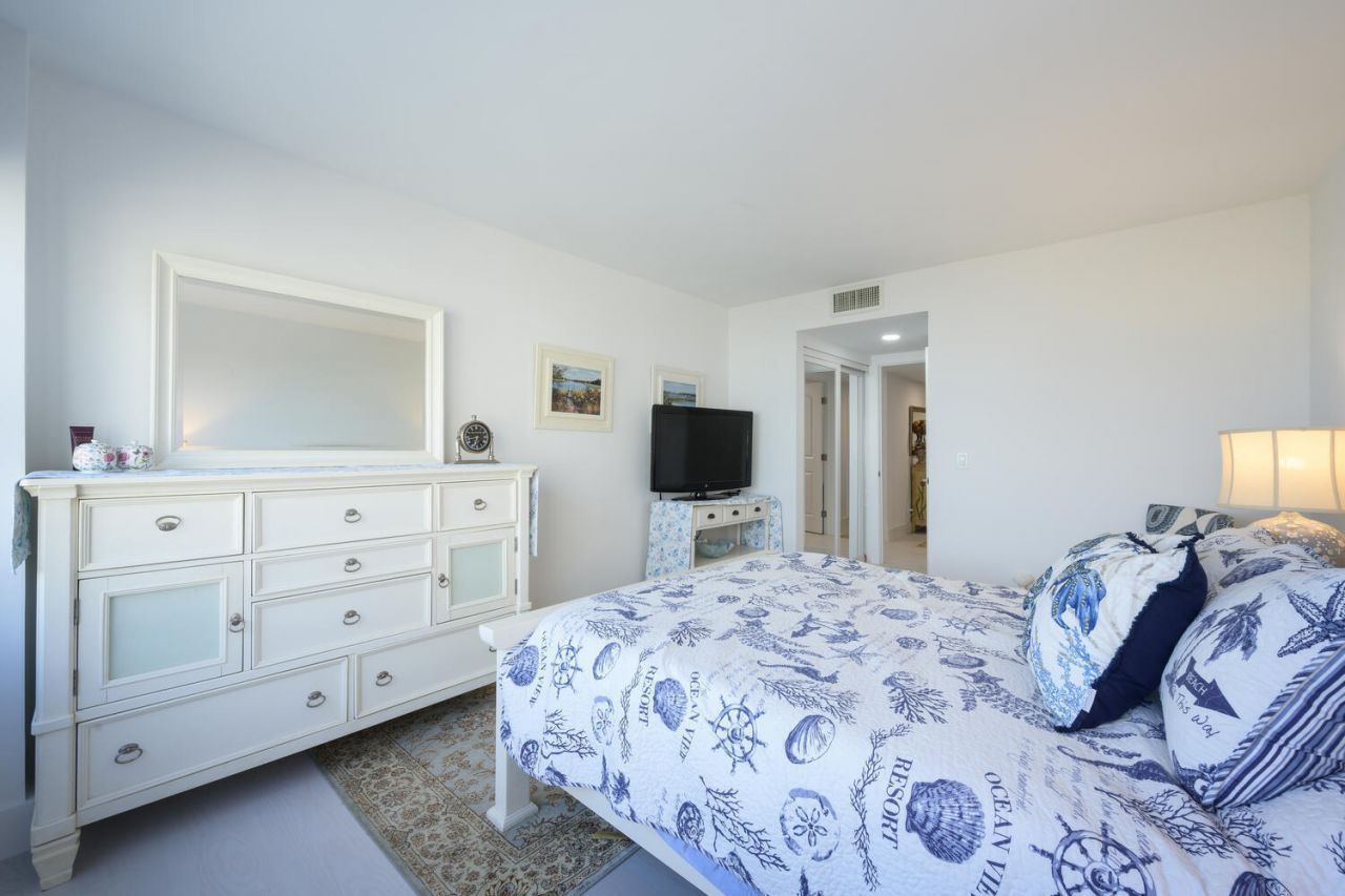 3589 S Ocean Boulevard, Unit 801, South Palm Beach, FL 33480 Photo