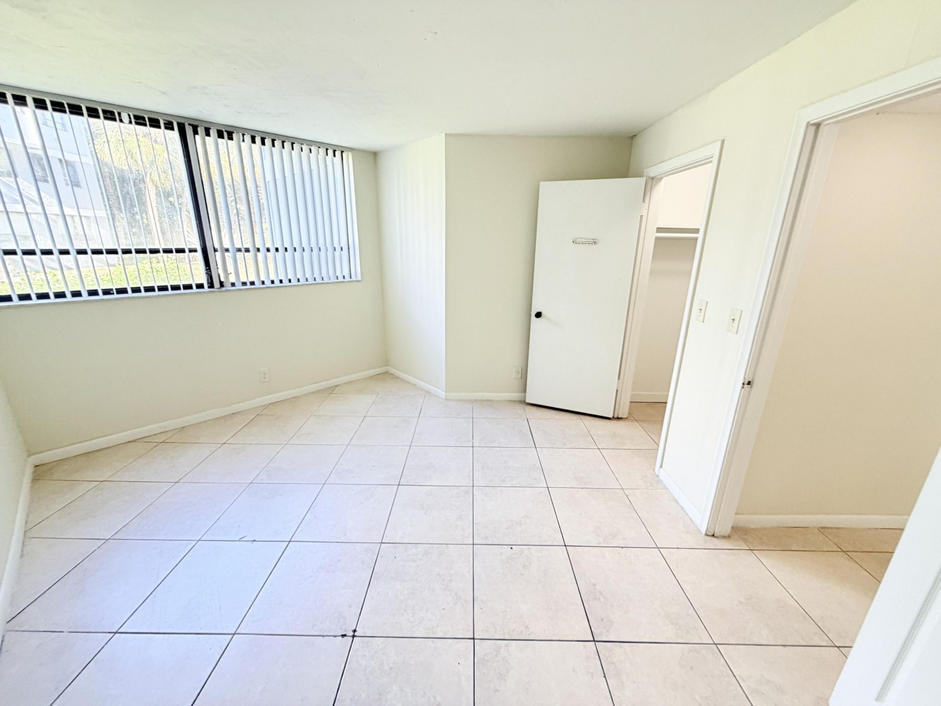 1820 N Congress Avenue, Unit 103, West Palm Beach, FL 33401 Photo