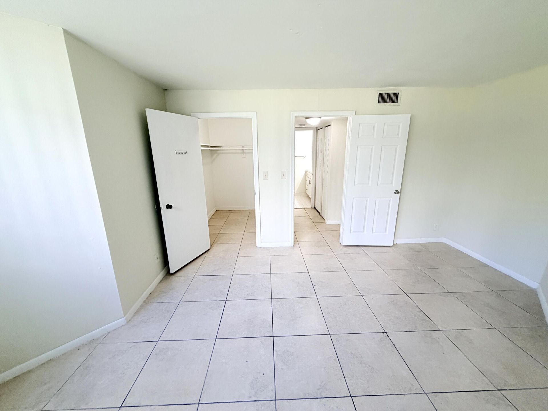 1820 N Congress Avenue, Unit 103, West Palm Beach, FL 33401 Photo