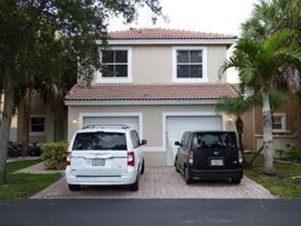 4972 SW 35th Terrace, Fort Lauderdale, FL 33312