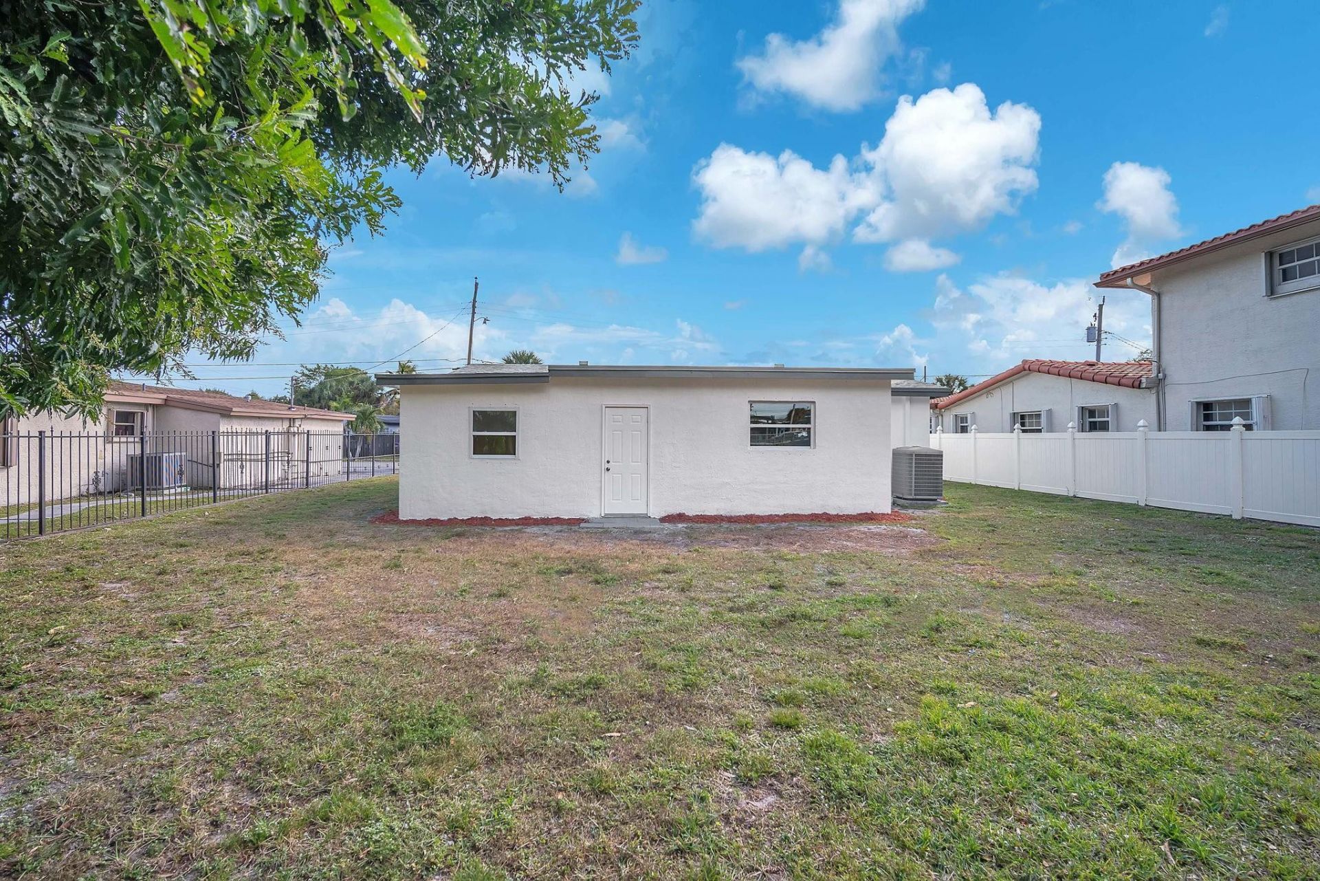 3531 NW 9th Court, Lauderhill, FL 33311 Photo