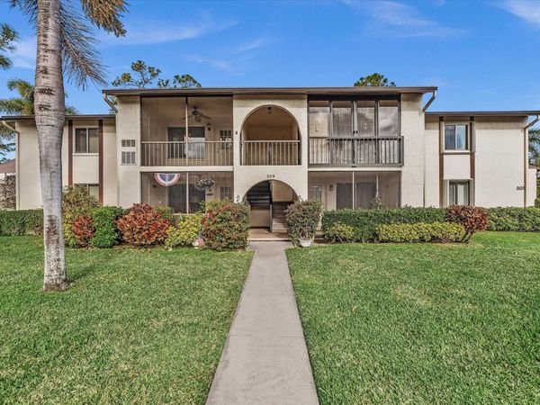 305 Knotty Pine Circle, Unit A2, Greenacres, FL 33463