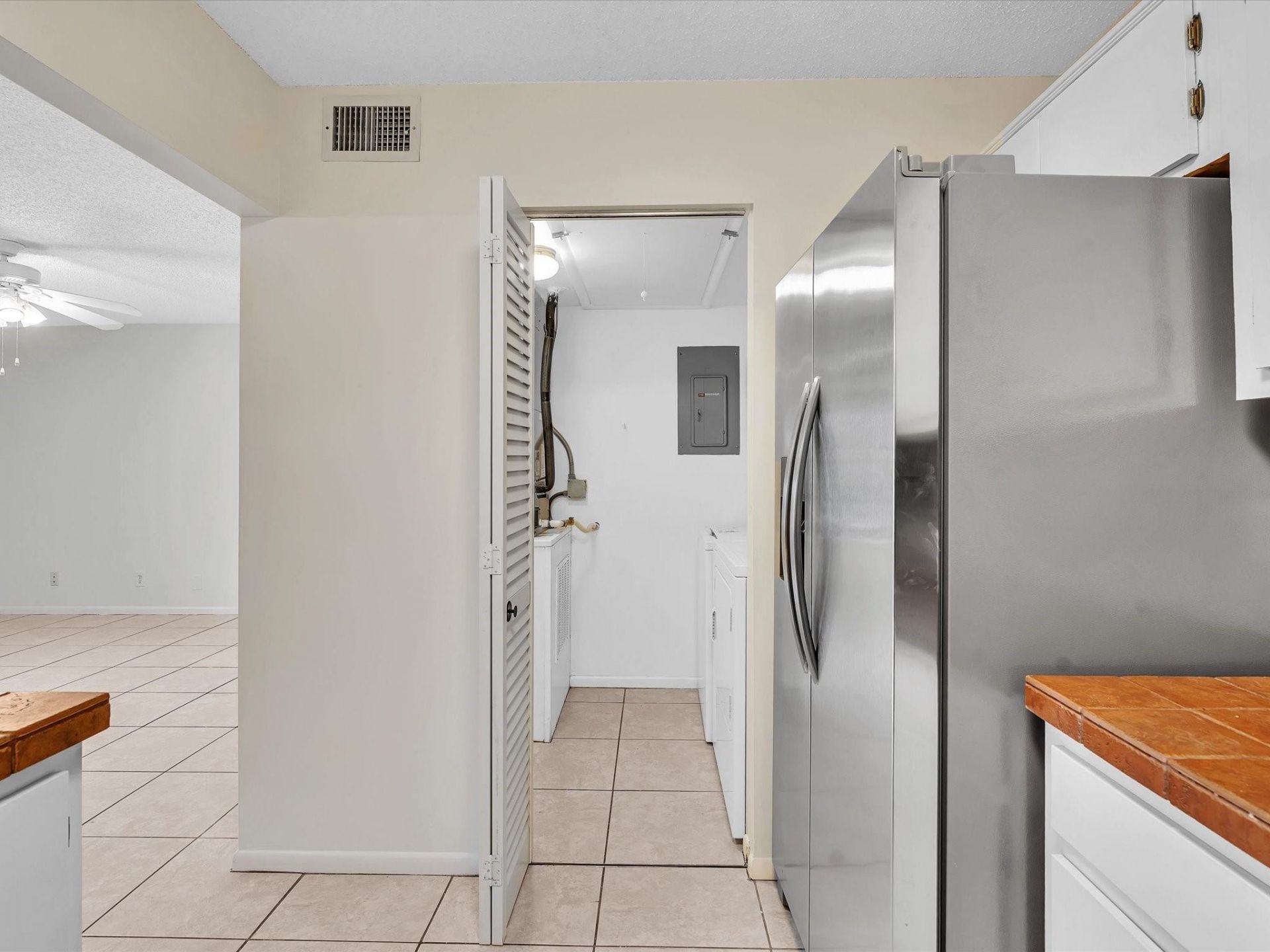 305 Knotty Pine Circle, Unit A2, Greenacres, FL 33463 Photo