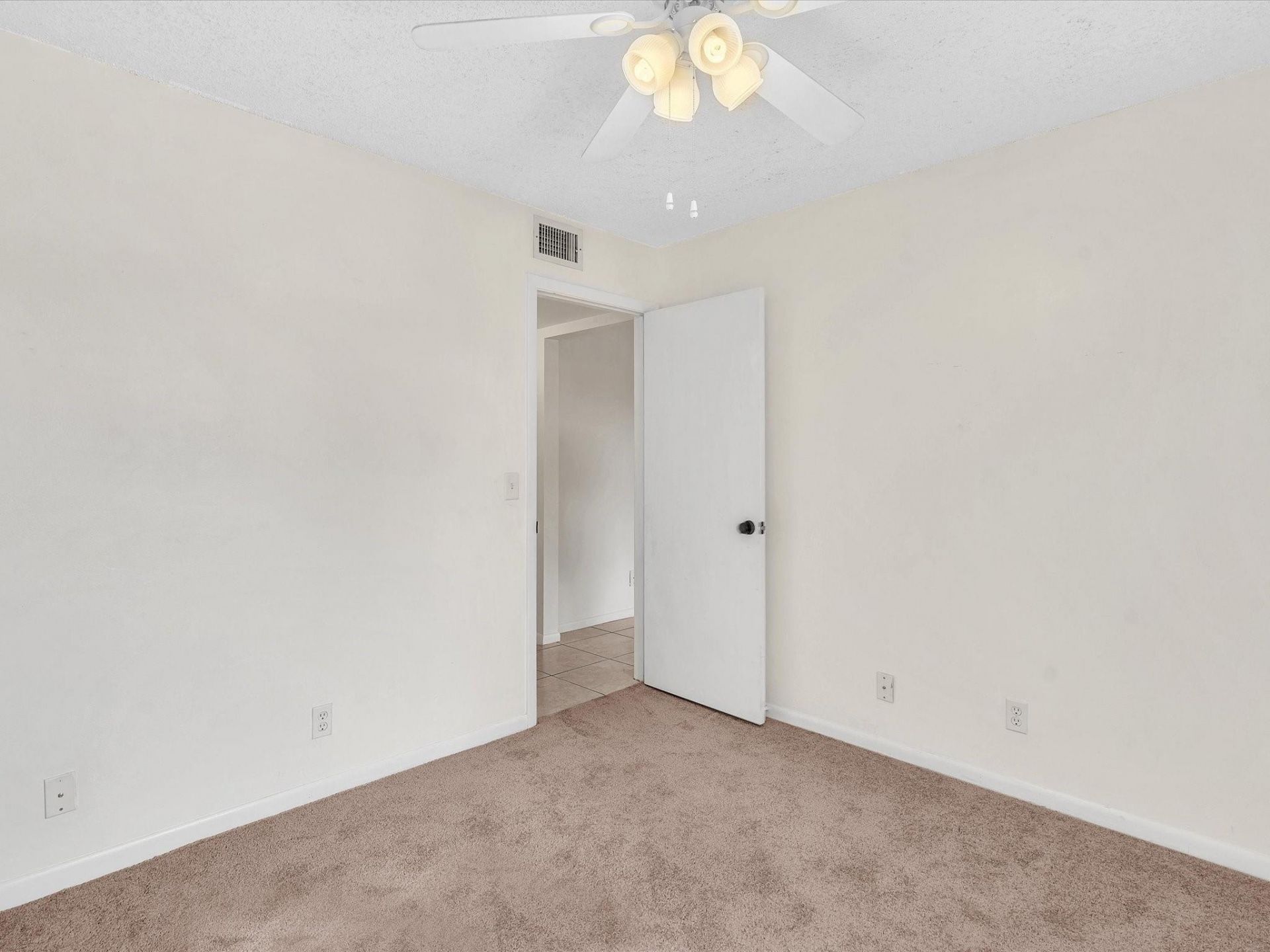 305 Knotty Pine Circle, Unit A2, Greenacres, FL 33463 Photo