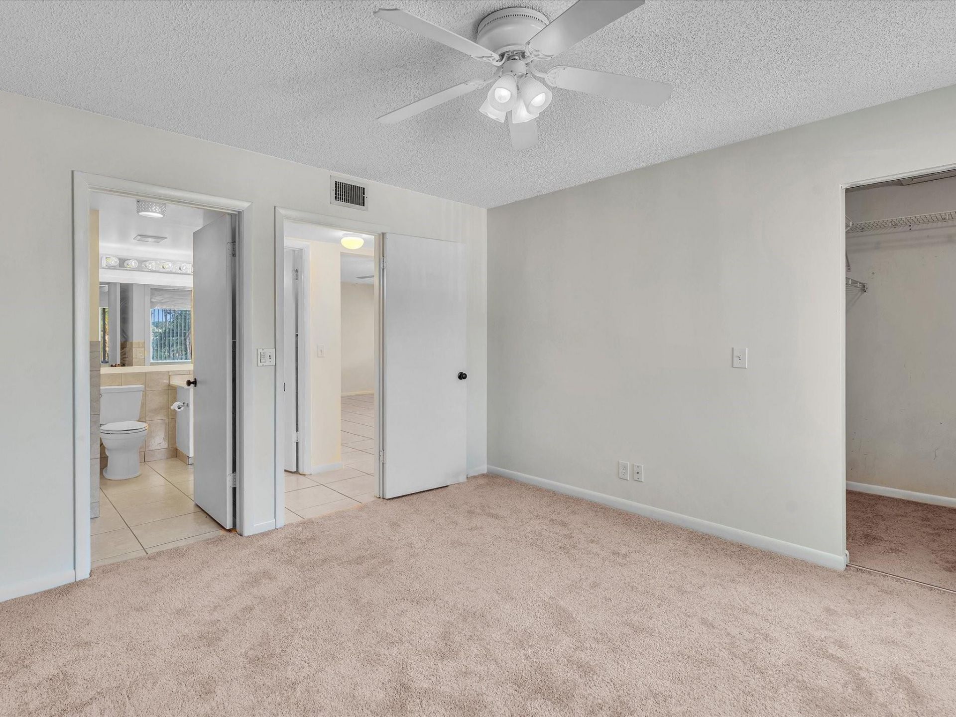 305 Knotty Pine Circle, Unit A2, Greenacres, FL 33463 Photo