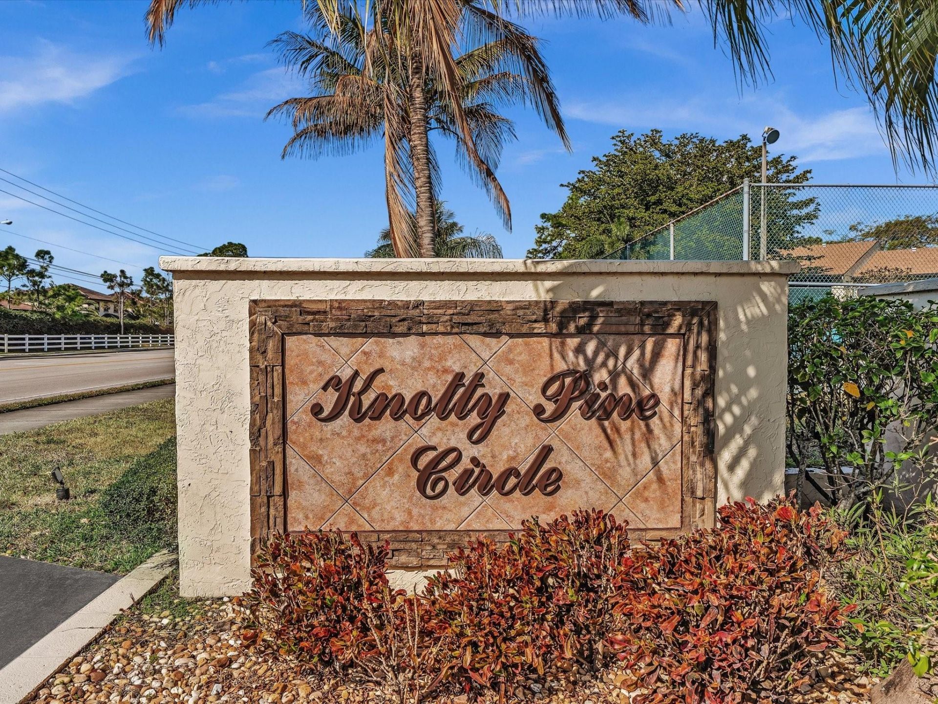 305 Knotty Pine Circle, Unit A2, Greenacres, FL 33463 Photo