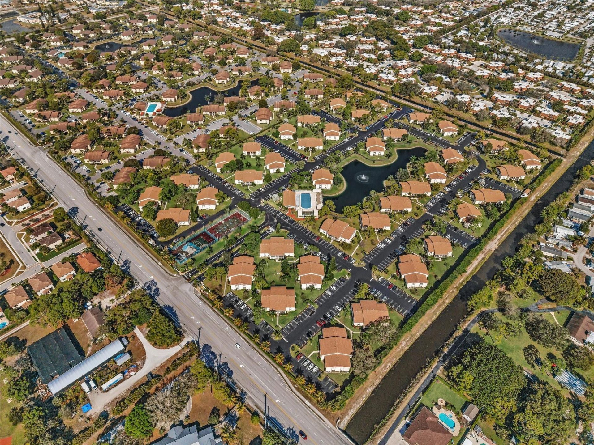 305 Knotty Pine Circle, Unit A2, Greenacres, FL 33463 Photo