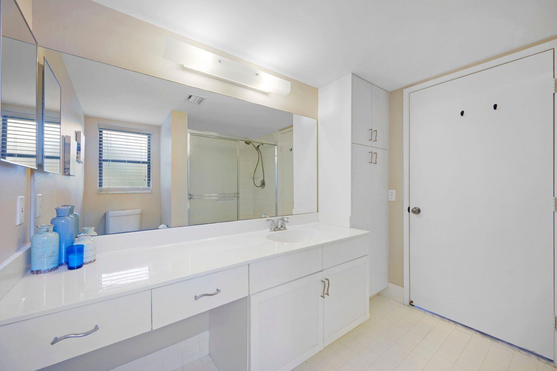 2334 S Cypress Bend Dr, Unit 308, Pompano Beach, FL 33069 Photo