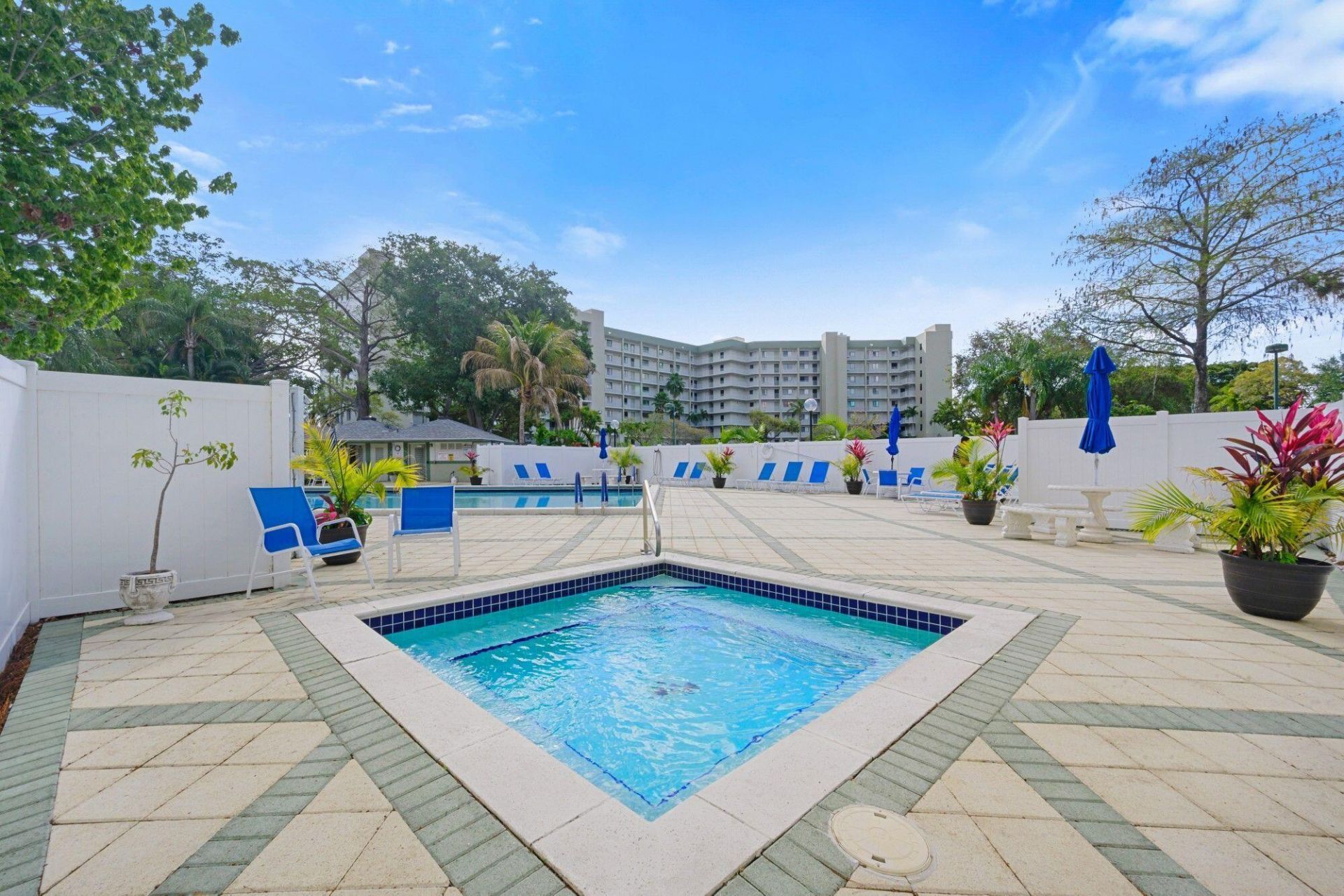 2334 S Cypress Bend Dr, Unit 308, Pompano Beach, FL 33069 Photo