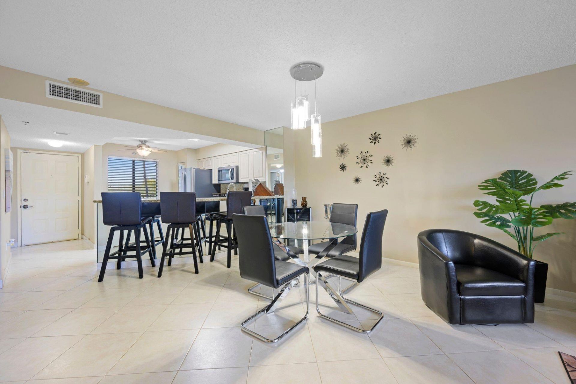 2334 S Cypress Bend Dr, Unit 308, Pompano Beach, FL 33069 Photo