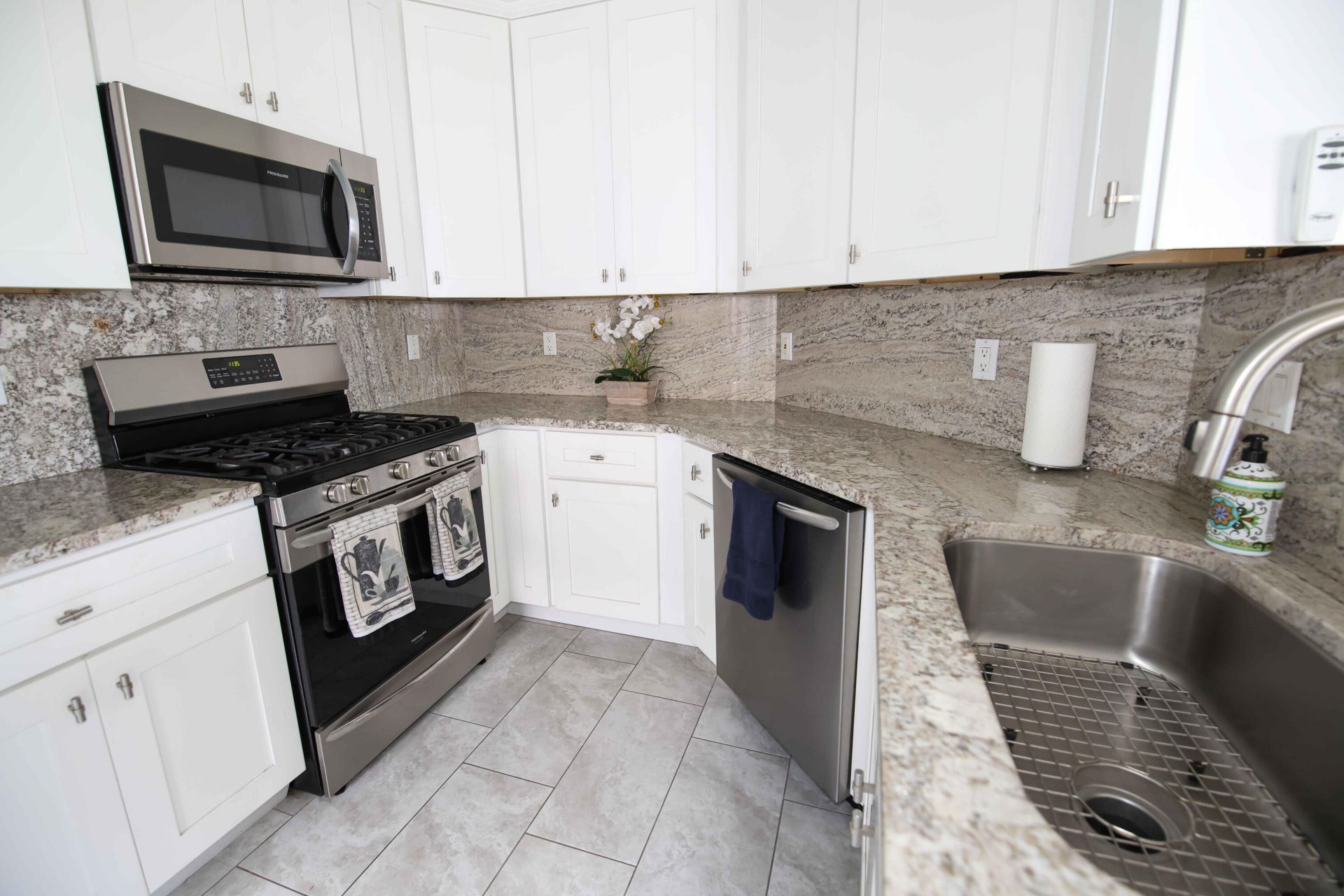 454 NW Lismore Lane, Port Saint Lucie, FL 34986 Photo