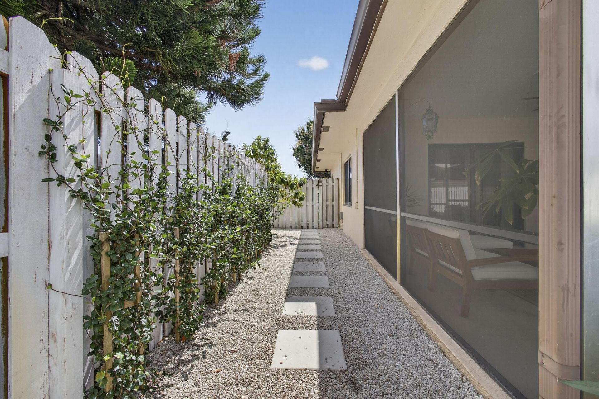 2583 W Carandis Road, West Palm Beach, FL 33406 Photo