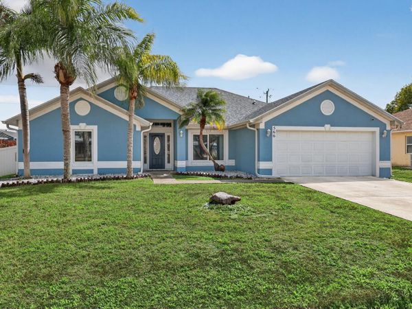 566 SW Sea Holly Terrace, Port St. Lucie, FL 34984