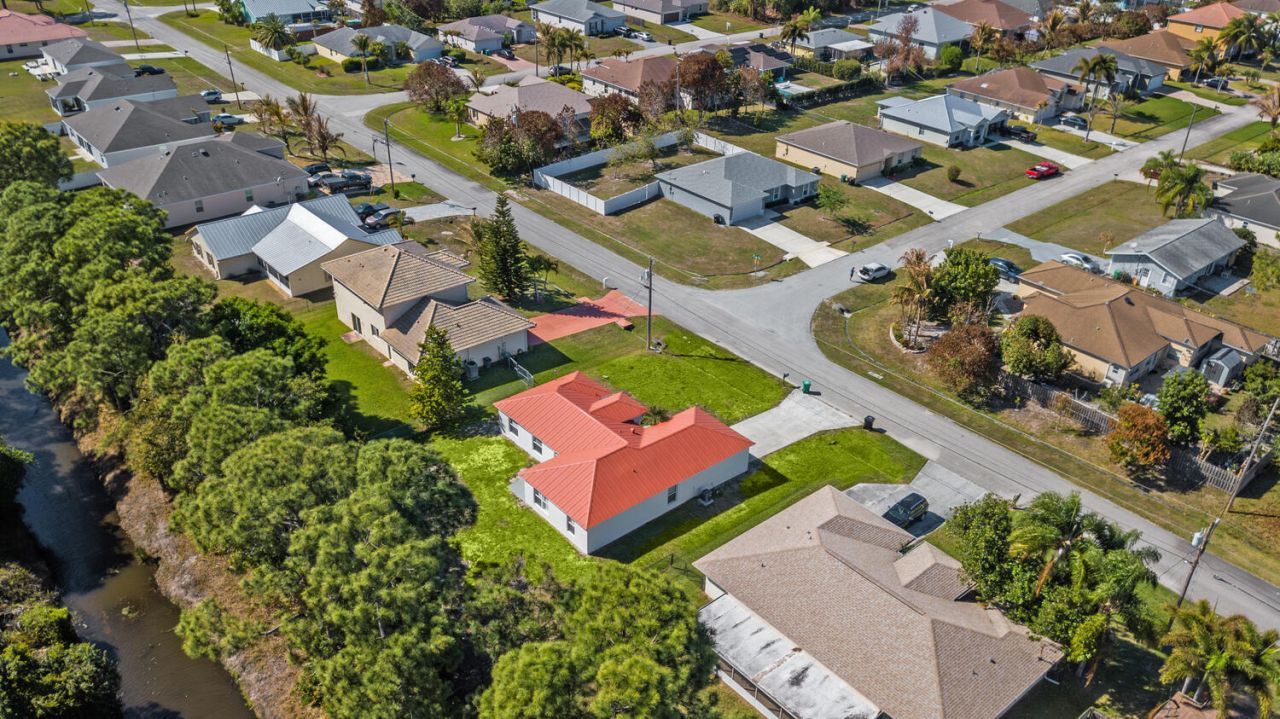 1750 SW Buttercup Avenue, Port Saint Lucie, FL 34953 Photo