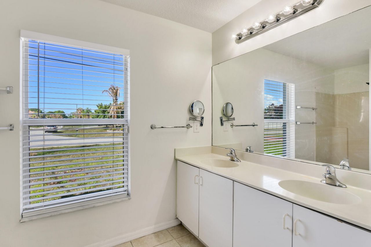 1750 SW Buttercup Avenue, Port Saint Lucie, FL 34953 Photo