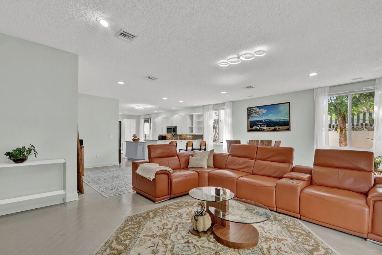 2063 Cezanne Road, West Palm Beach, FL 33409 Photo