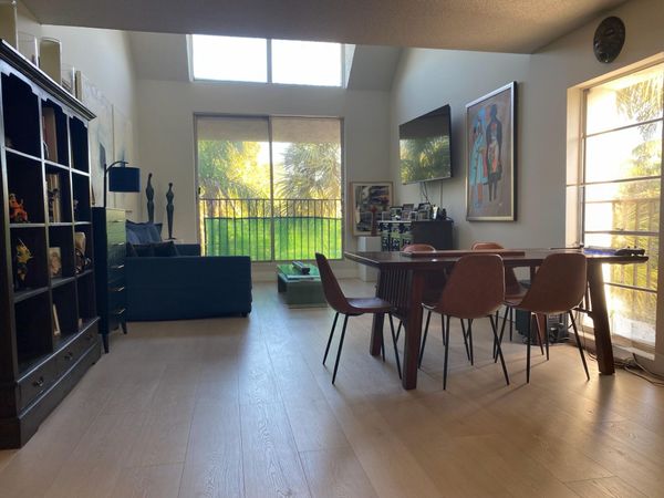 6886 N Kendall Dr, Pinecrest, FL 33156