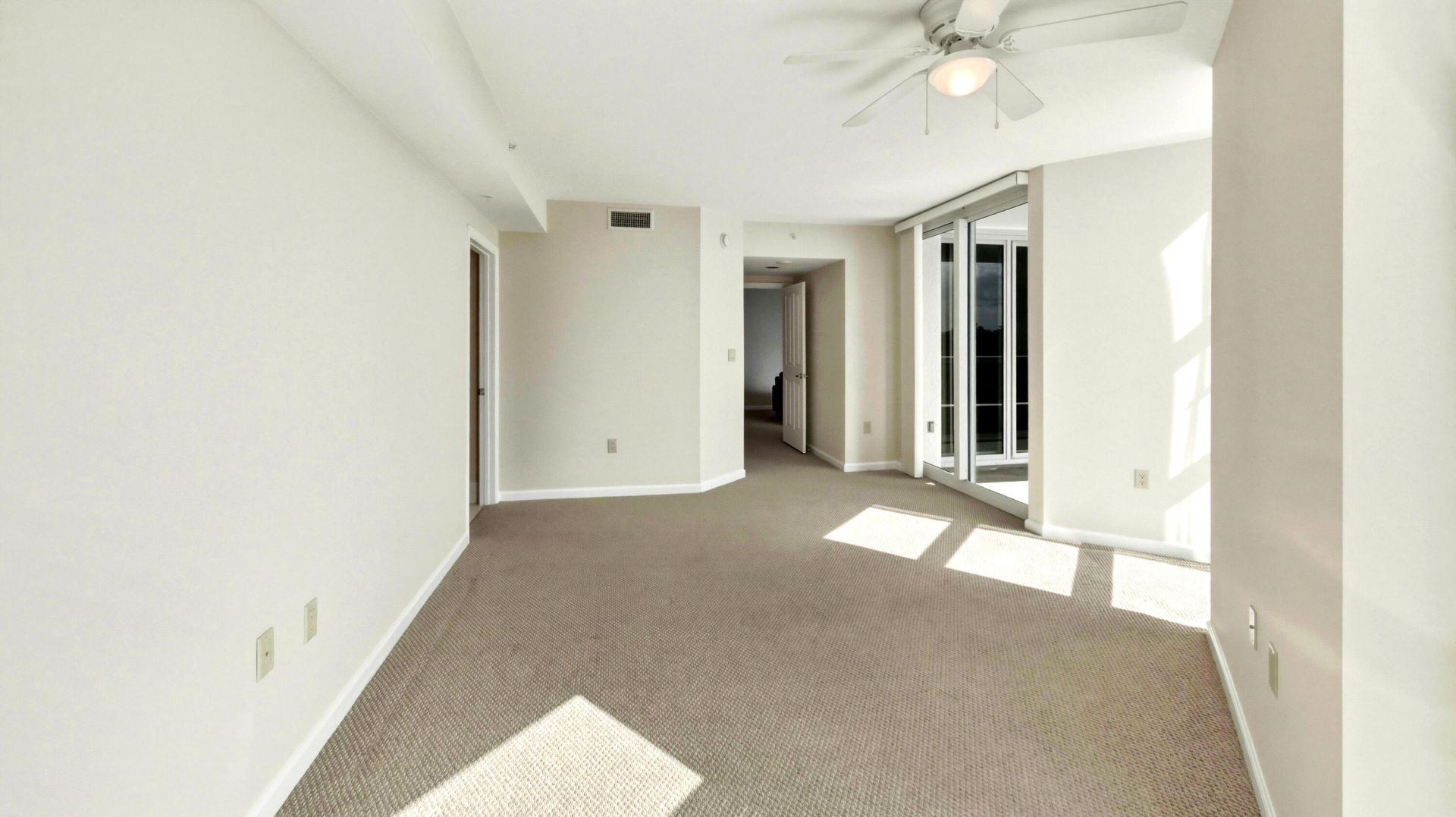 401 SW 4th Avenue, Unit 402, Fort Lauderdale, FL 33315 Photo