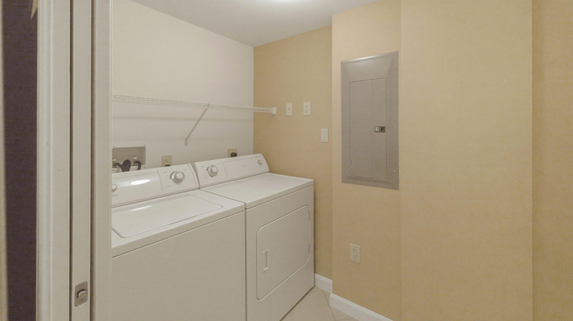 401 SW 4th Avenue, Unit 402, Fort Lauderdale, FL 33315 Photo