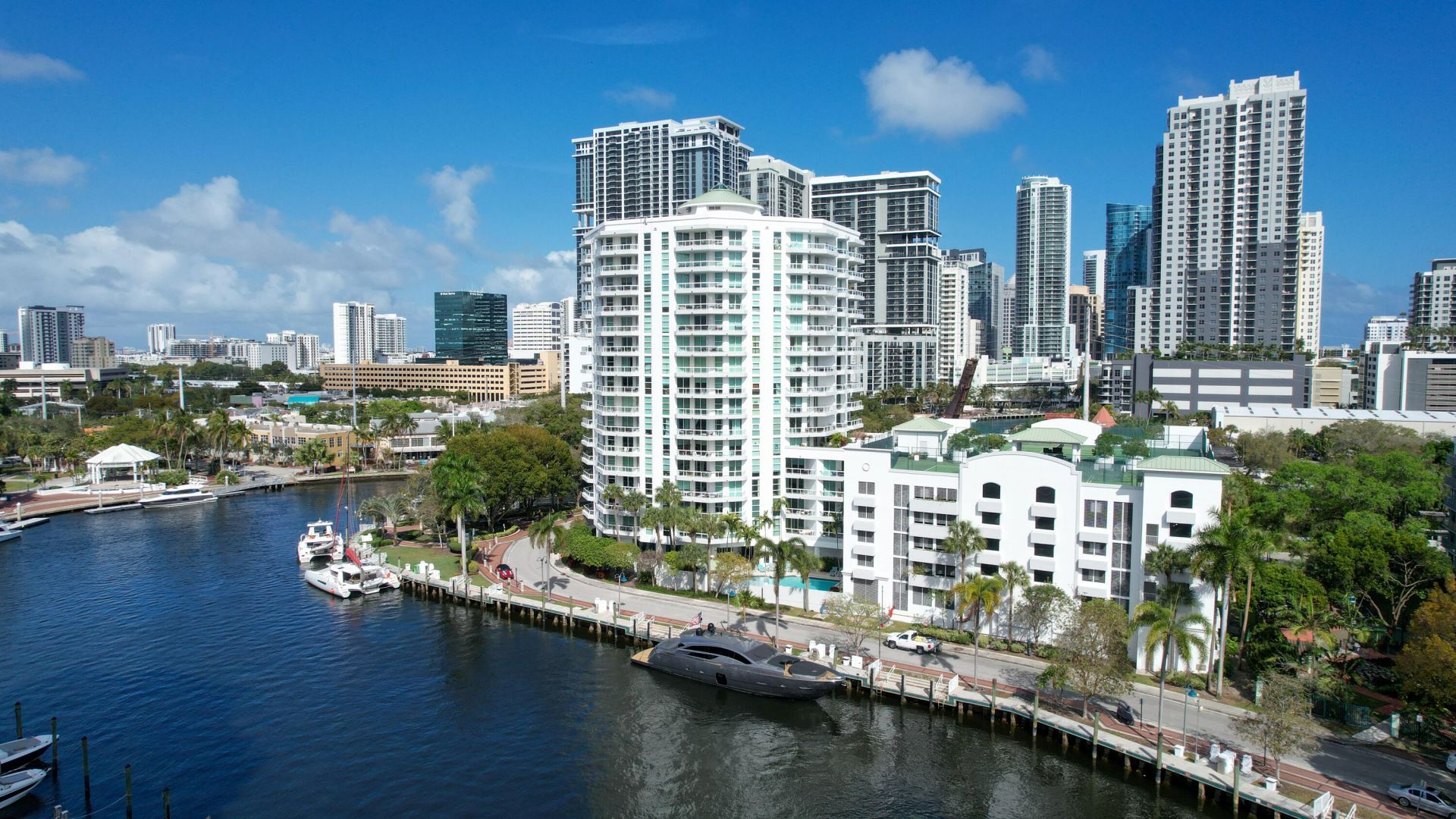 401 SW 4th Avenue, Unit 402, Fort Lauderdale, FL 33315 Photo