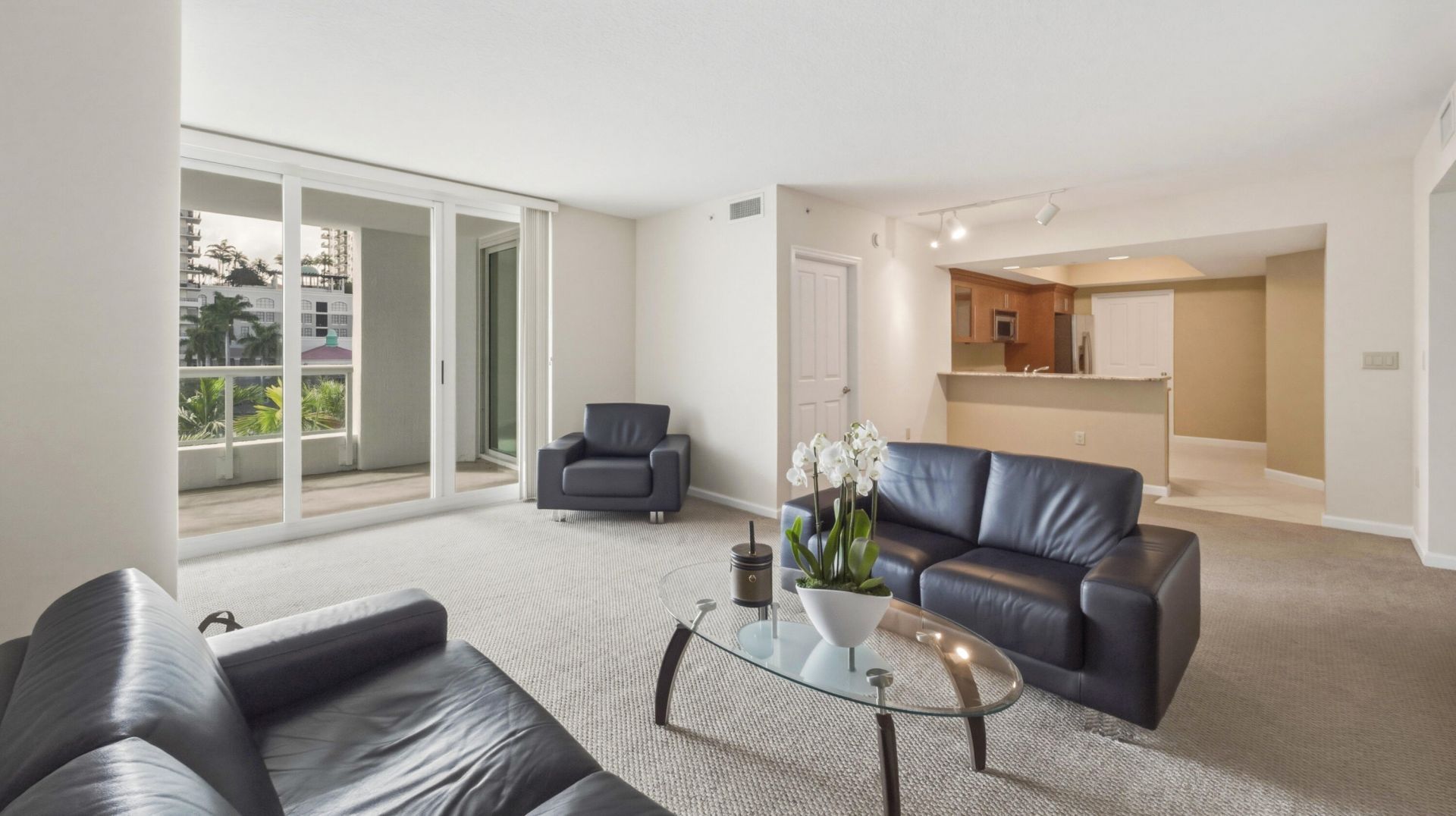 401 SW 4th Avenue, Unit 402, Fort Lauderdale, FL 33315 Photo