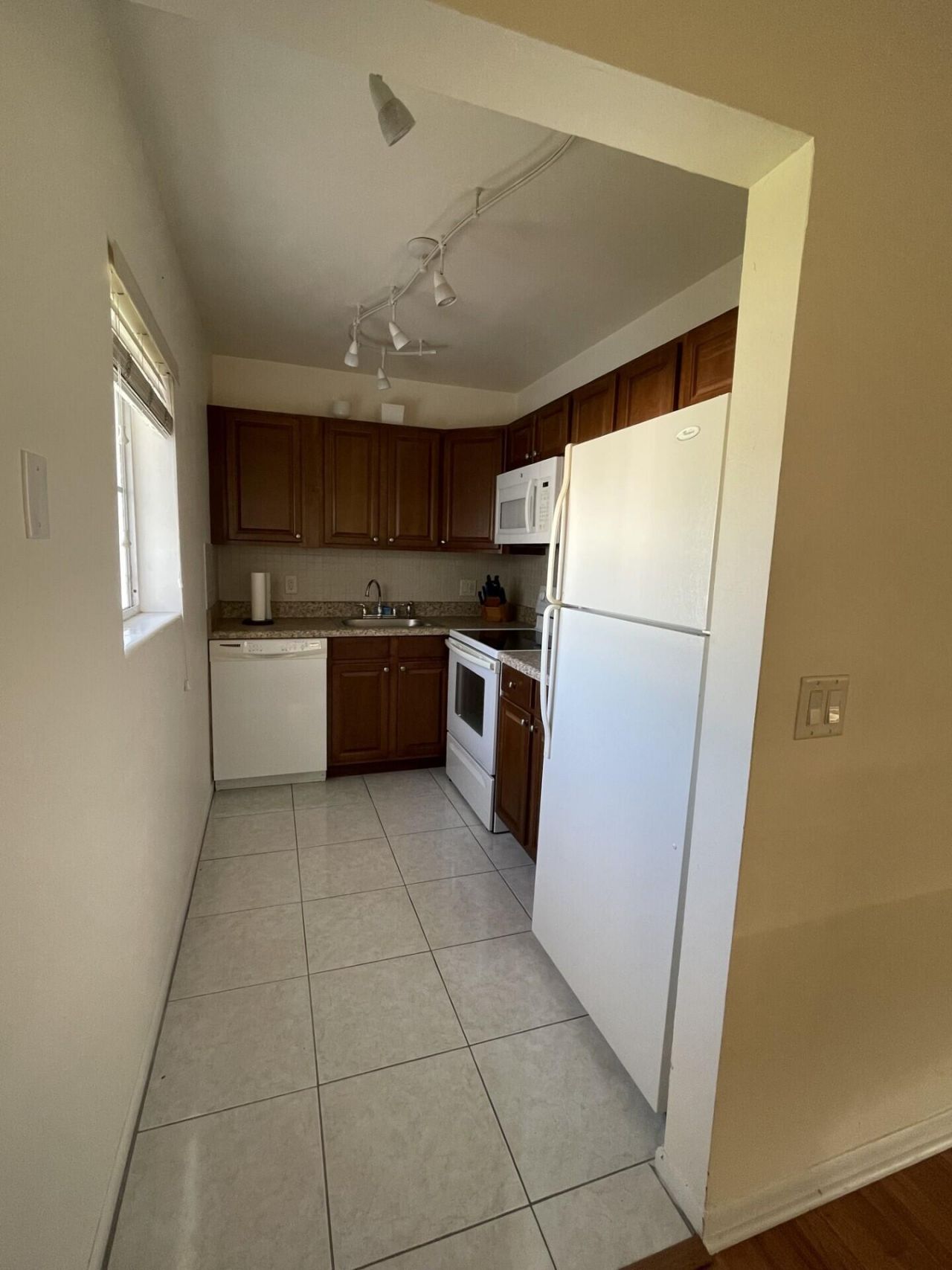 3280 Cynthia Lane, Unit 203, Lake Worth Beach, FL 33461 Photo