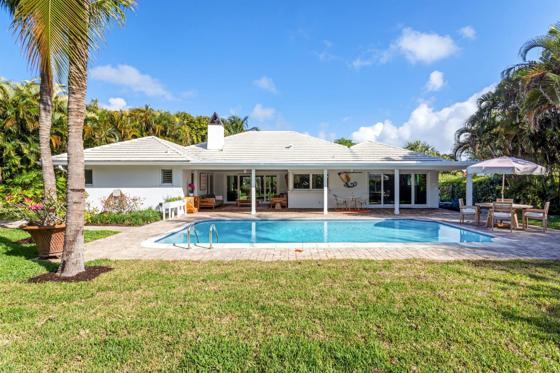 2720 Cardinal Circle, Gulf Stream, FL 33483 Photo