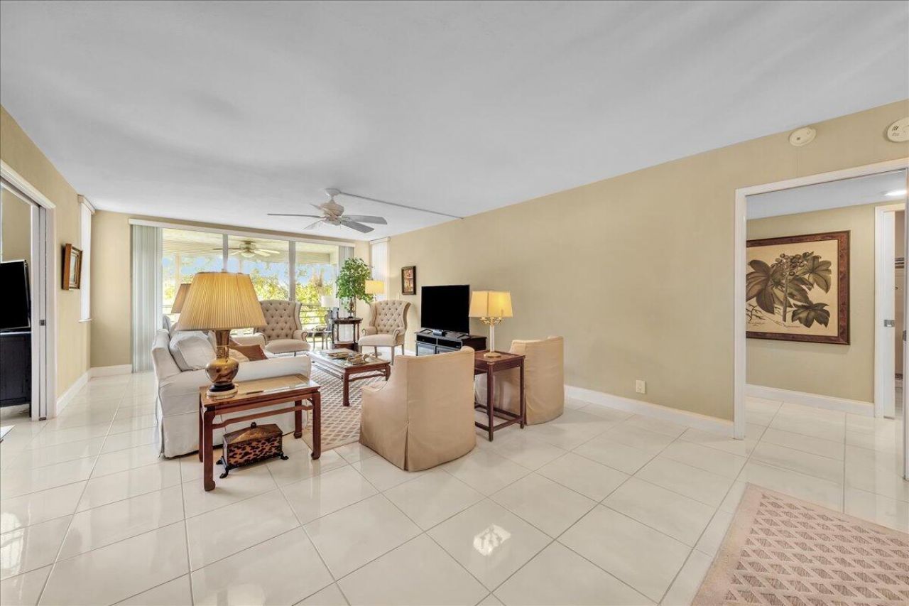804 Cypress Grove Lane, Unit 302, Pompano Beach, FL 33069 Photo