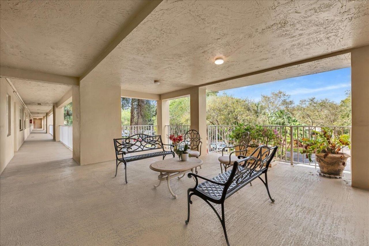 804 Cypress Grove Lane, Unit 302, Pompano Beach, FL 33069 Photo