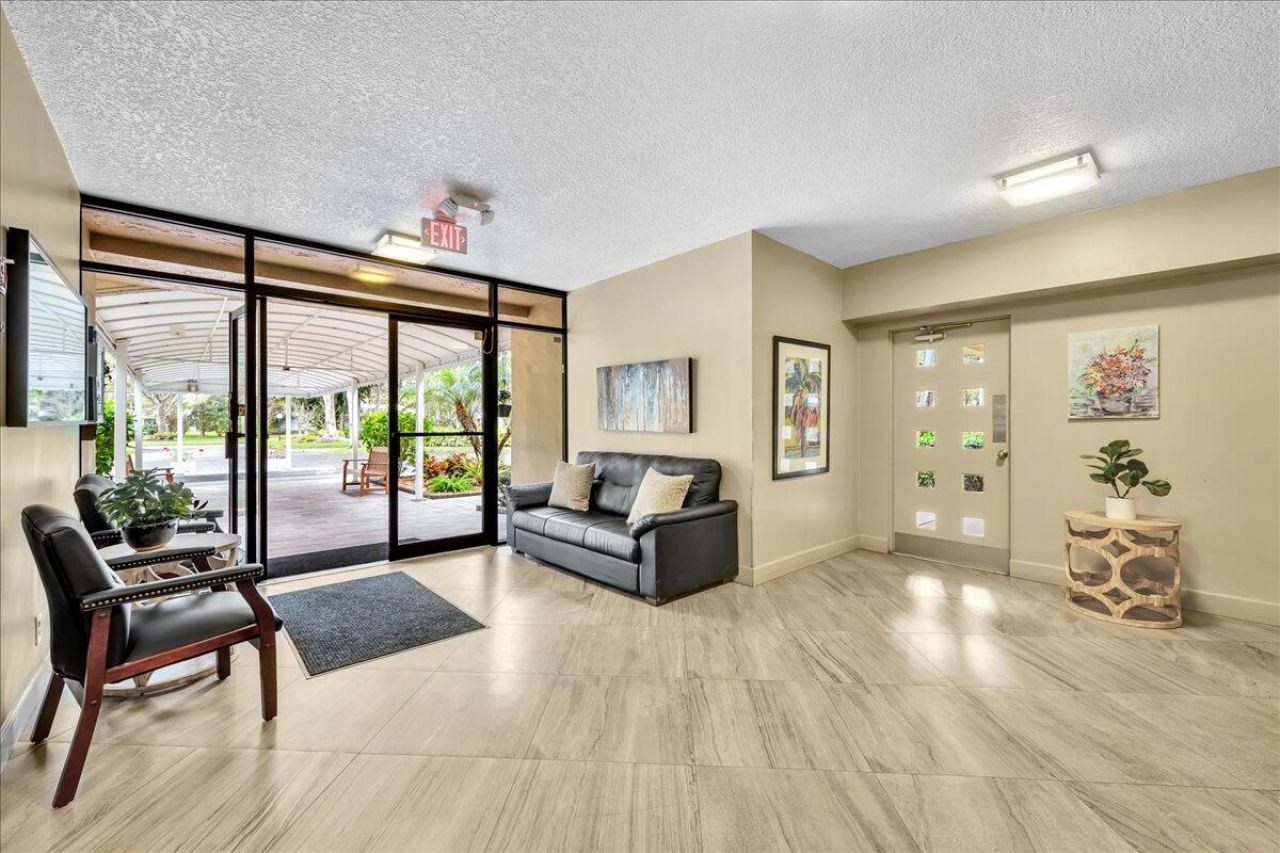 804 Cypress Grove Lane, Unit 302, Pompano Beach, FL 33069 Photo