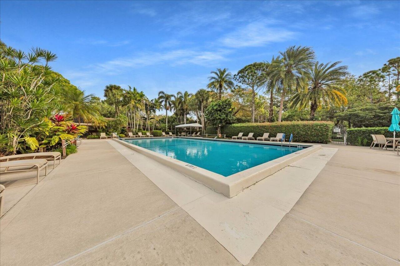 804 Cypress Grove Lane, Unit 302, Pompano Beach, FL 33069 Photo