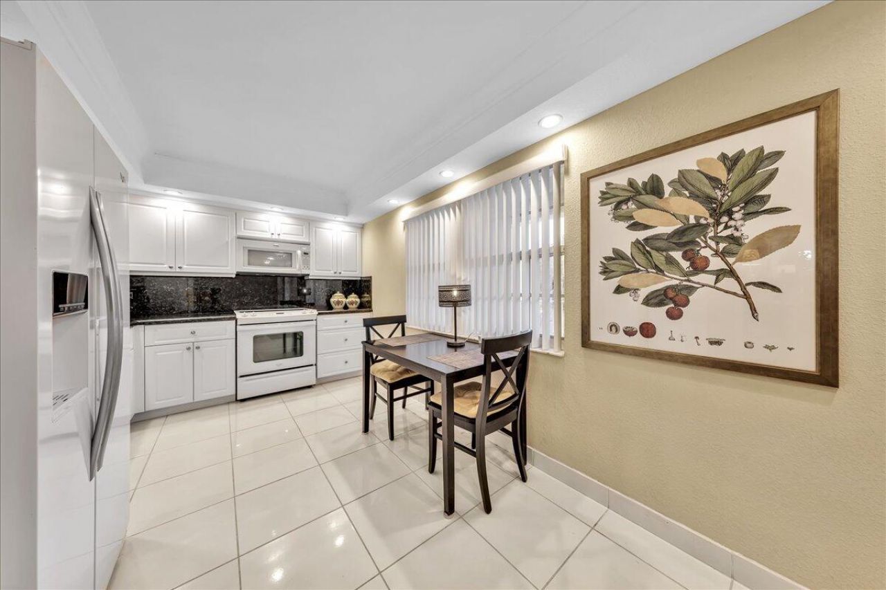 804 Cypress Grove Lane, Unit 302, Pompano Beach, FL 33069 Photo