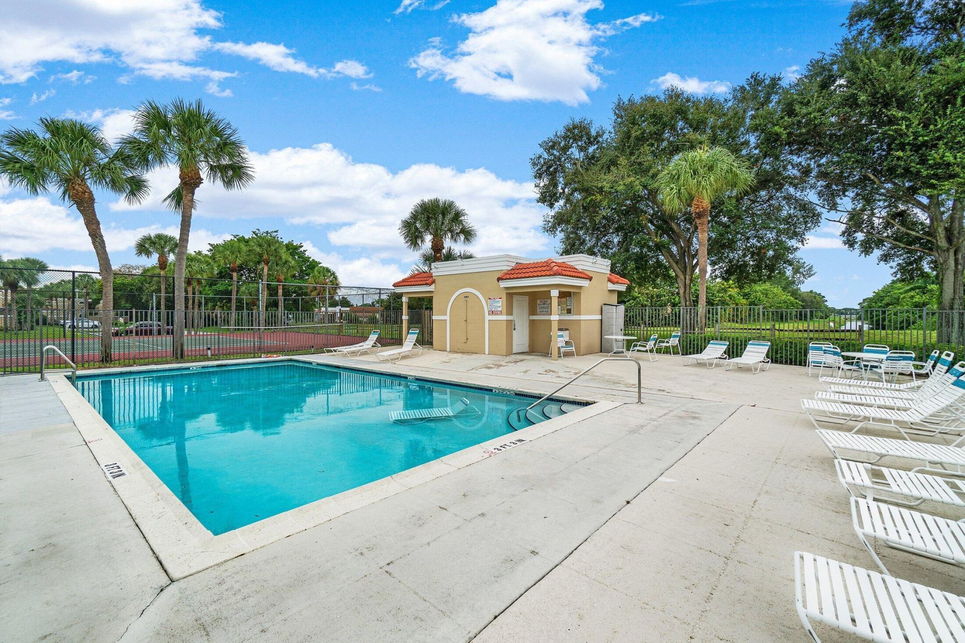 3900 Village Drive, Unit D, Delray Beach, FL 33445 Photo