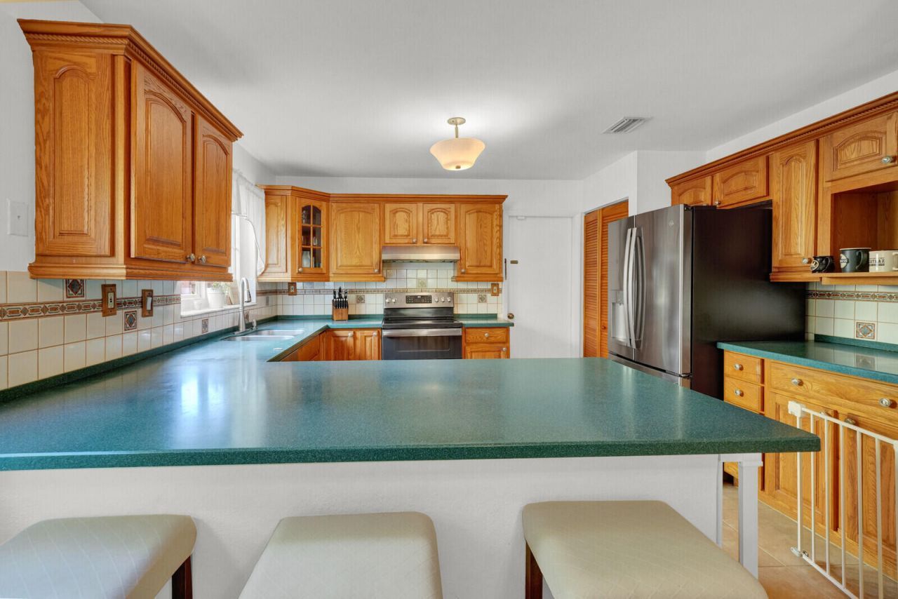1393 SW 151st Way, Sunrise, FL 33326 Photo