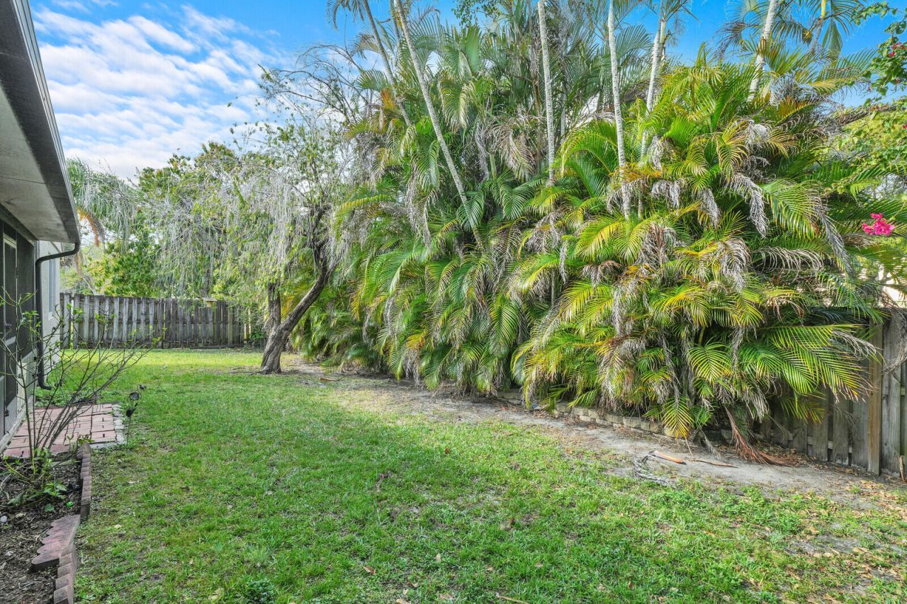 1393 SW 151st Way, Sunrise, FL 33326 Photo