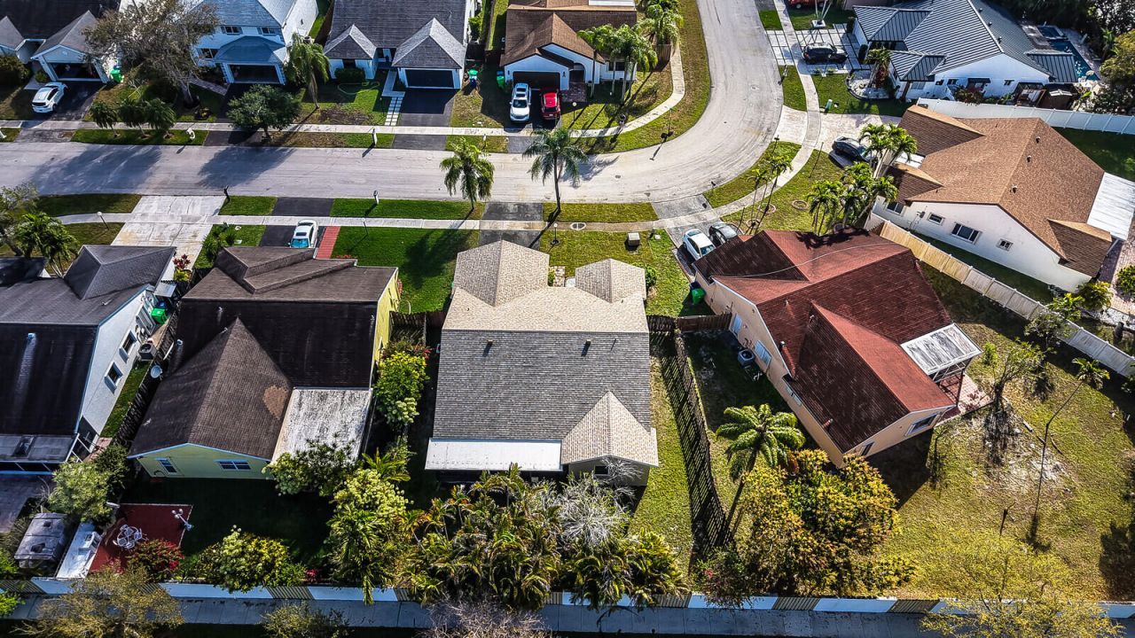 1393 SW 151st Way, Sunrise, FL 33326 Photo