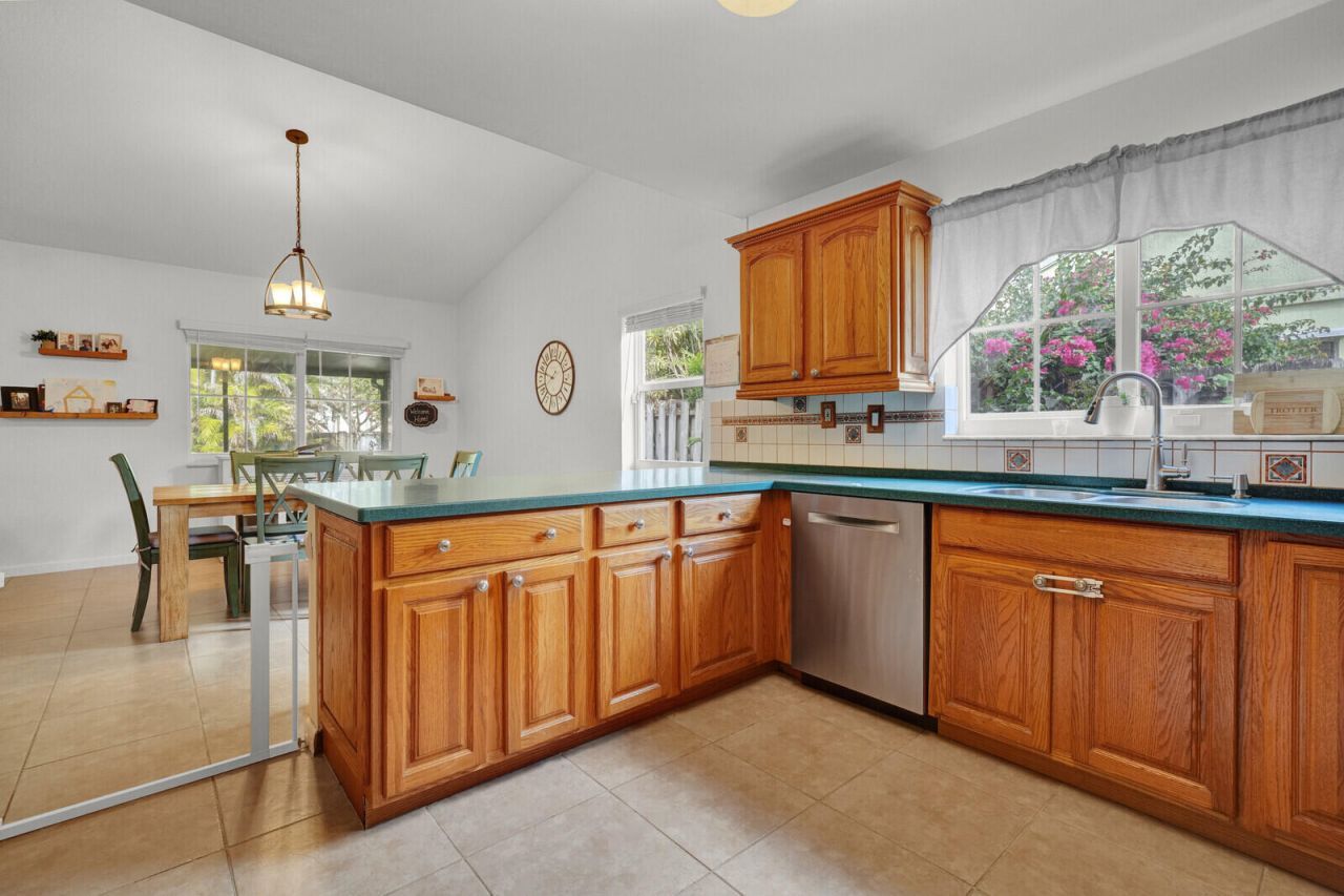 1393 SW 151st Way, Sunrise, FL 33326 Photo