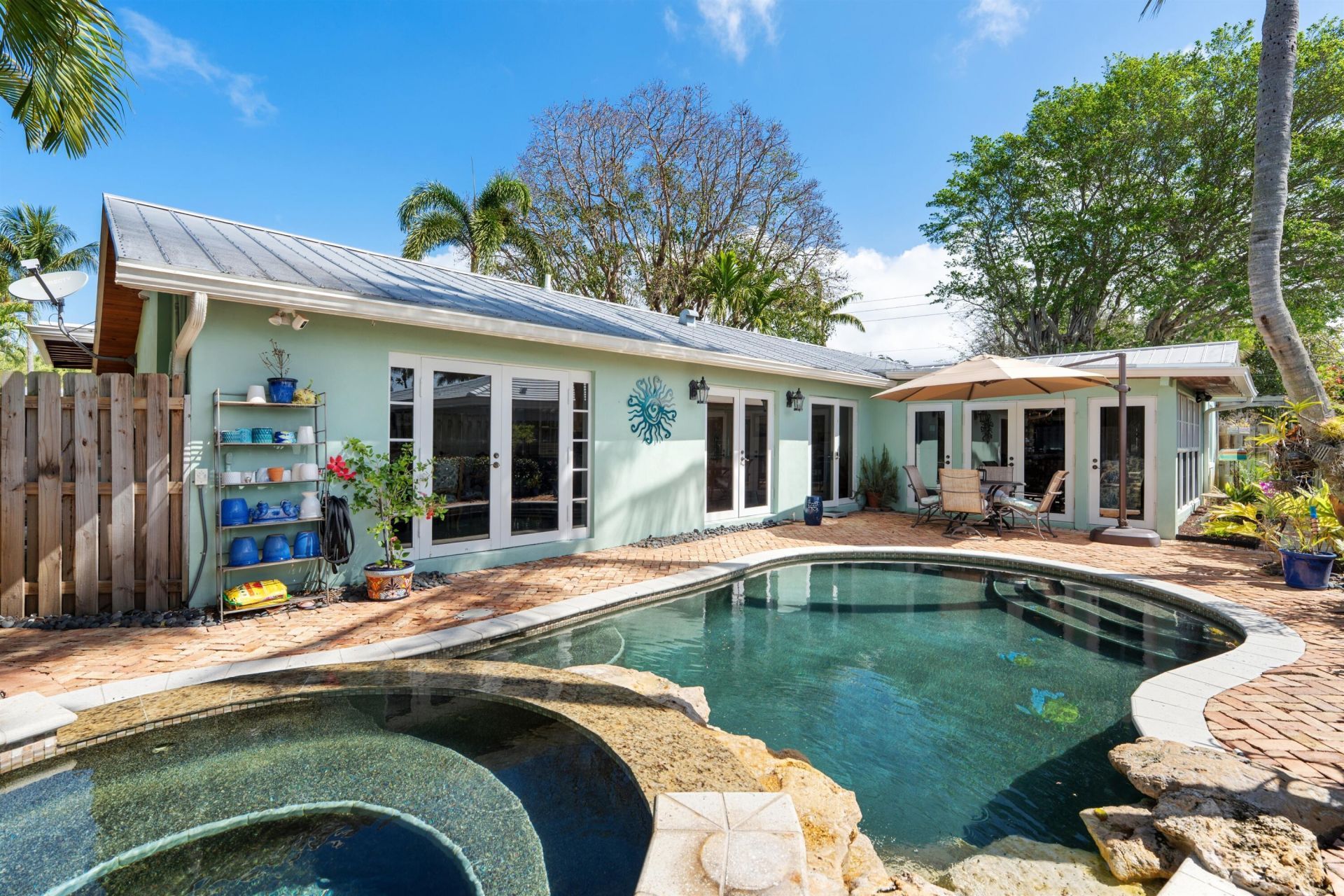 402 Lake Drive, Delray Beach, FL 33444 Photo