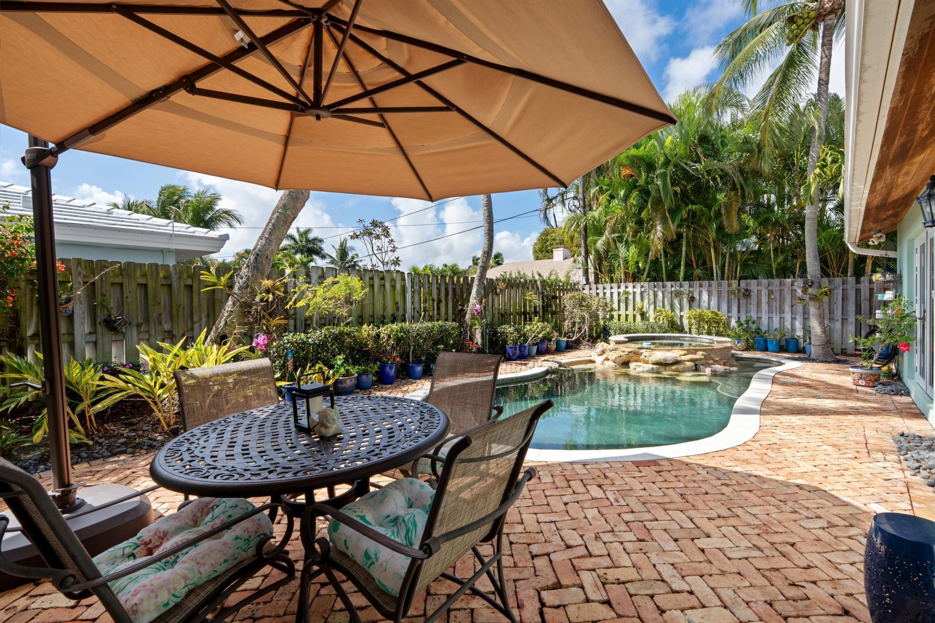 402 Lake Drive, Delray Beach, FL 33444 Photo