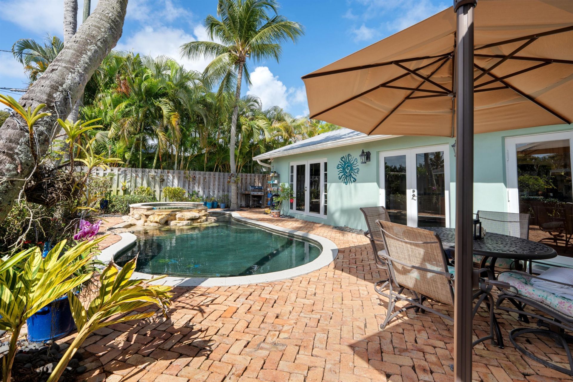 402 Lake Drive, Delray Beach, FL 33444 Photo