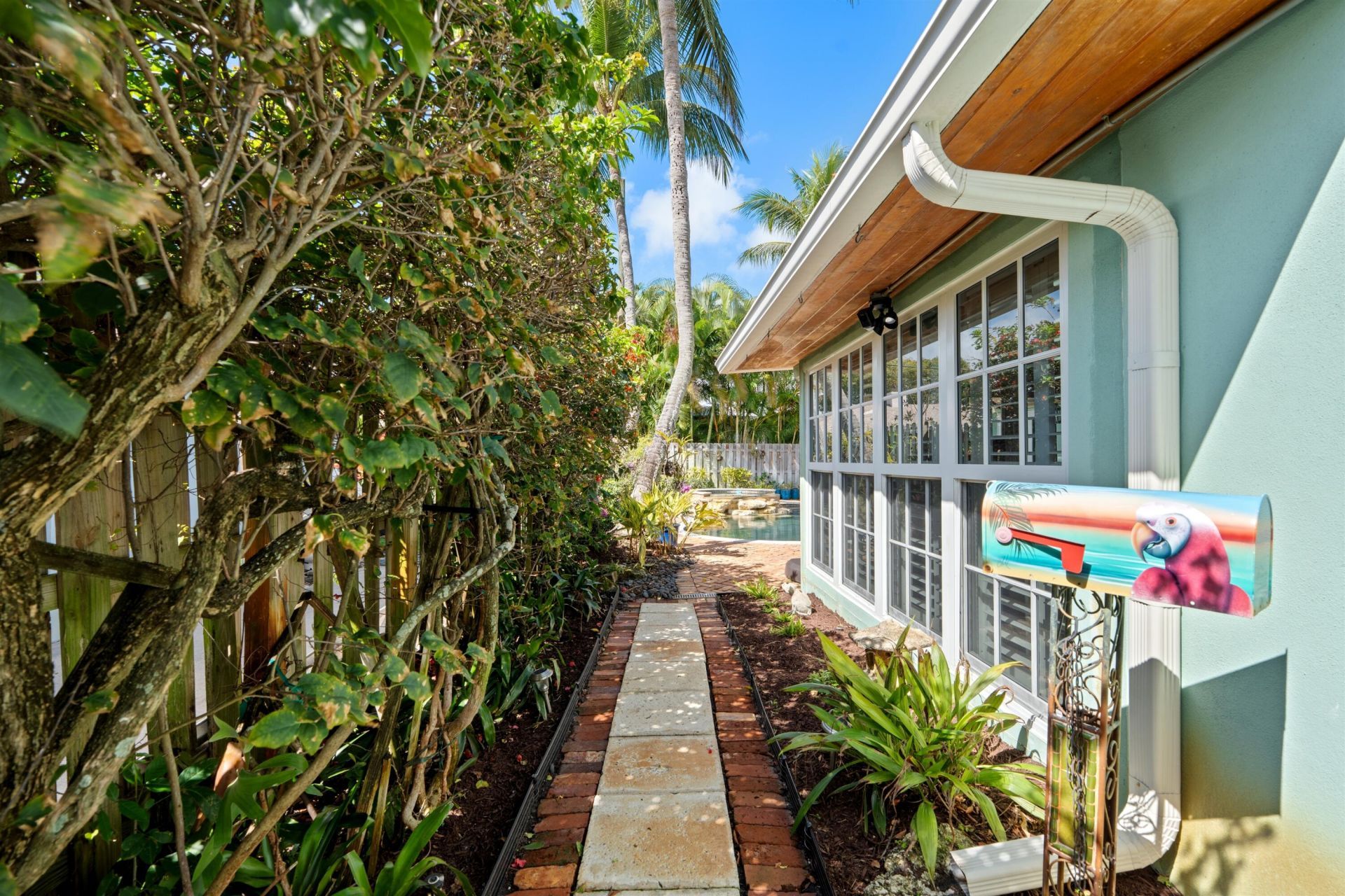 402 Lake Drive, Delray Beach, FL 33444 Photo