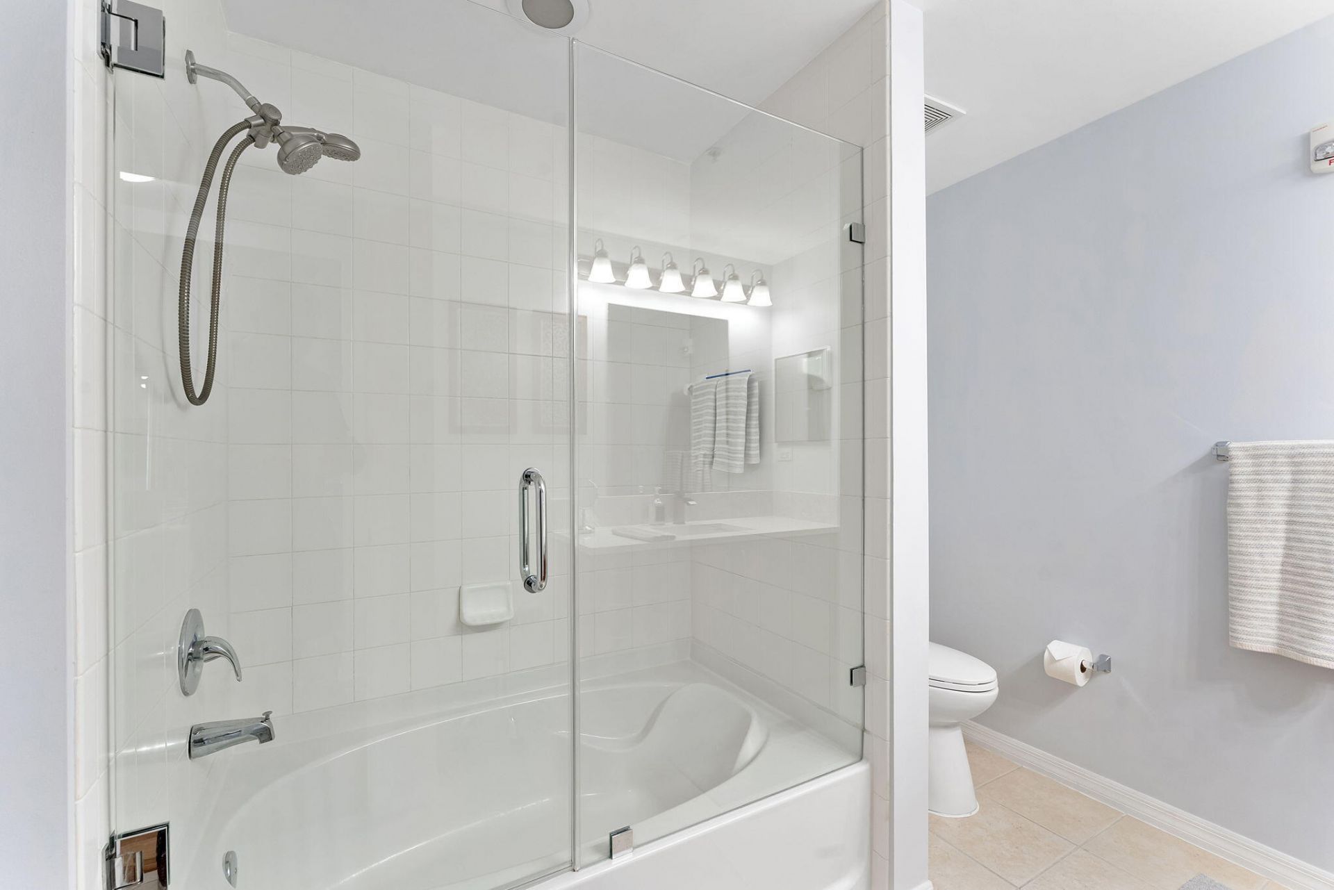 255 NE 3rd Avenue, Unit 2307, Delray Beach, FL 33444 Photo