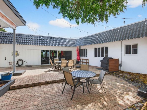 6647 Paul Mar Drive, Lantana, FL 33462