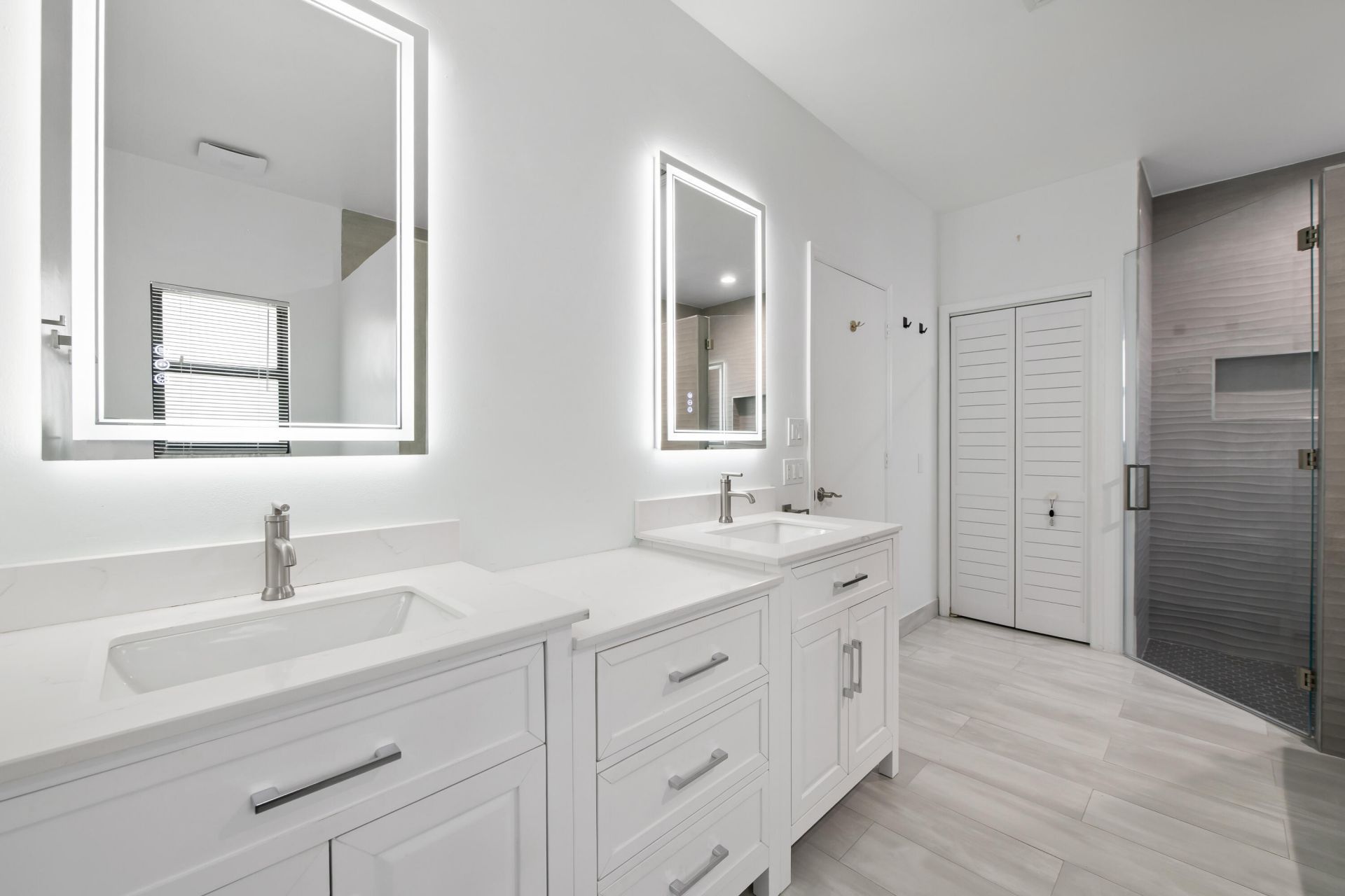 8505 NW 77th Street, Tamarac, FL 33321 Photo