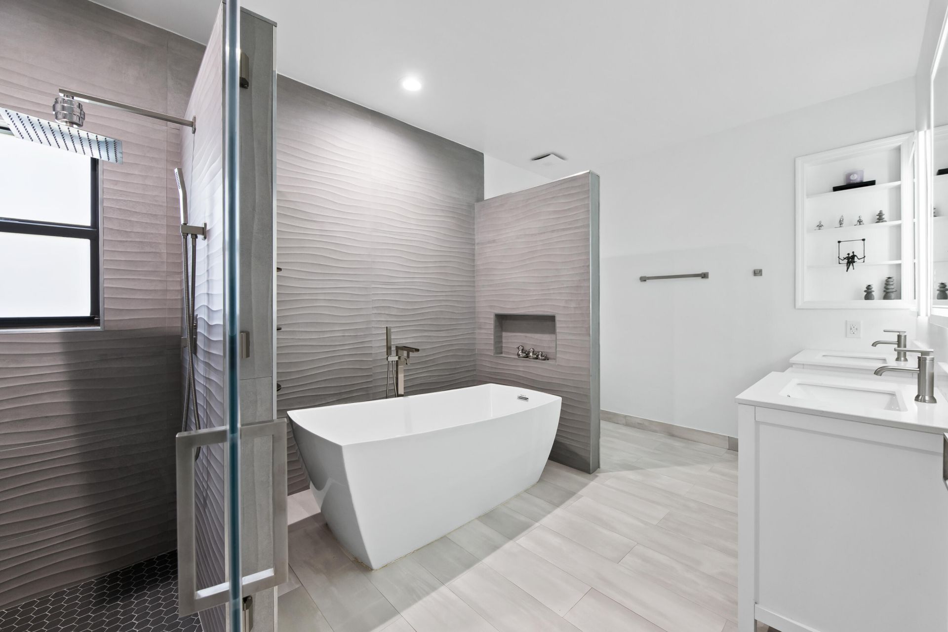 8505 NW 77th Street, Tamarac, FL 33321 Photo